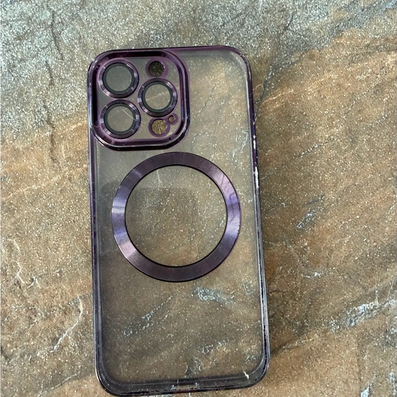 iPhone 13 Pro Case Set - Picture 6 of 7